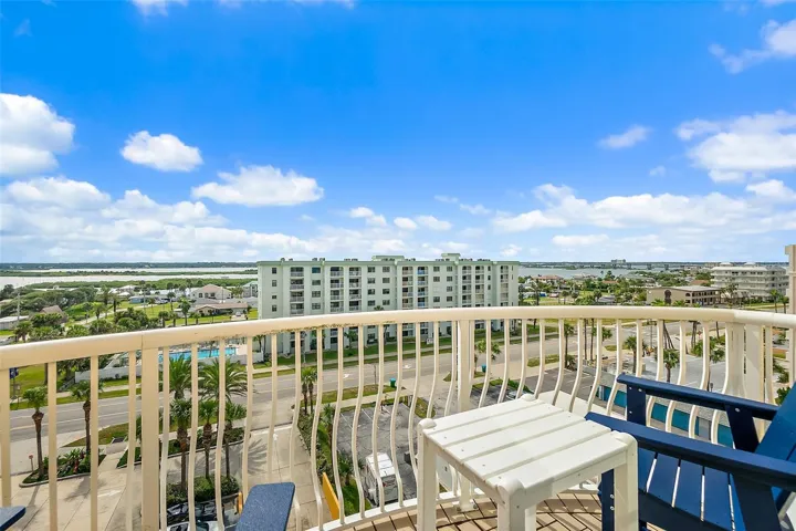 Intracoastal balcony