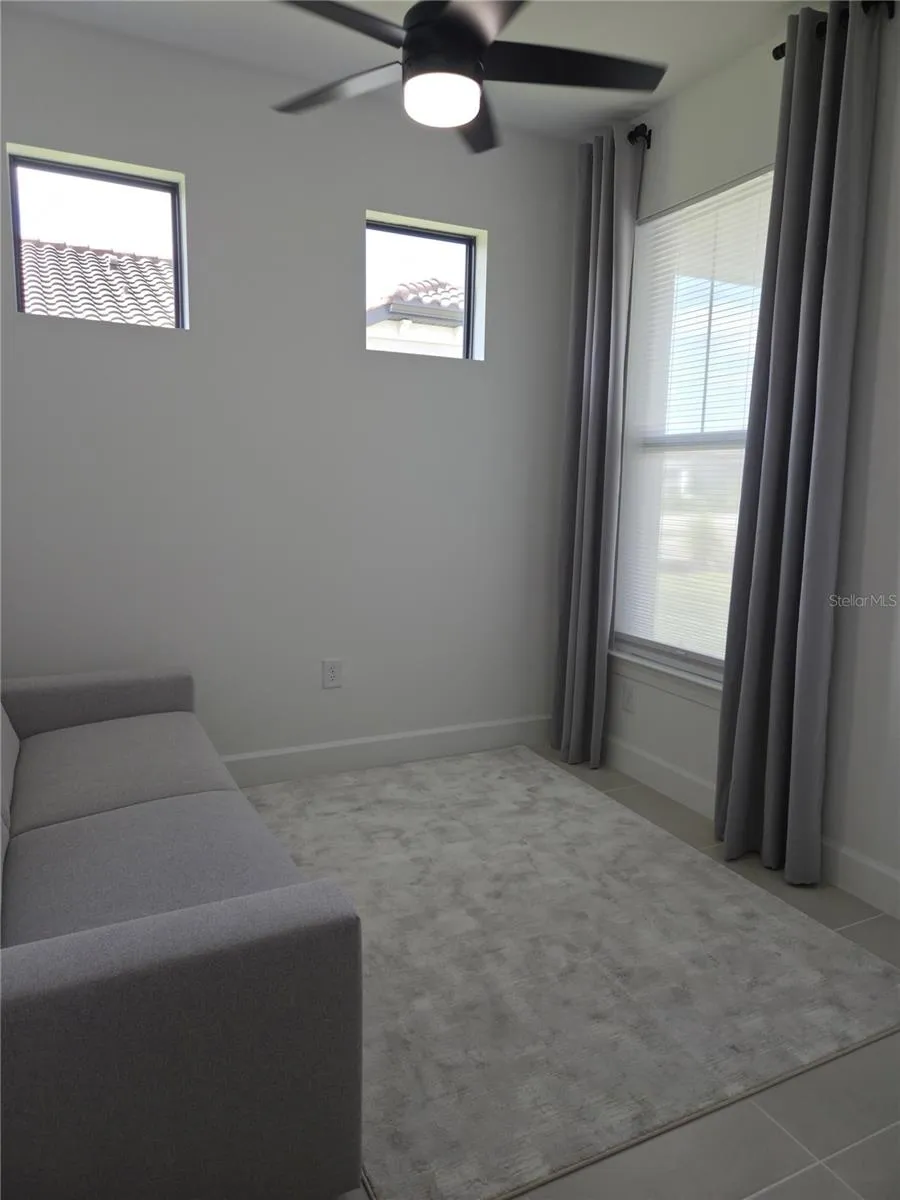 Den/Bonus Sleeping Area