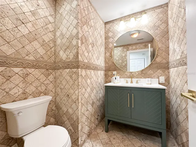 Half Bath Down Stairs 1st Floor