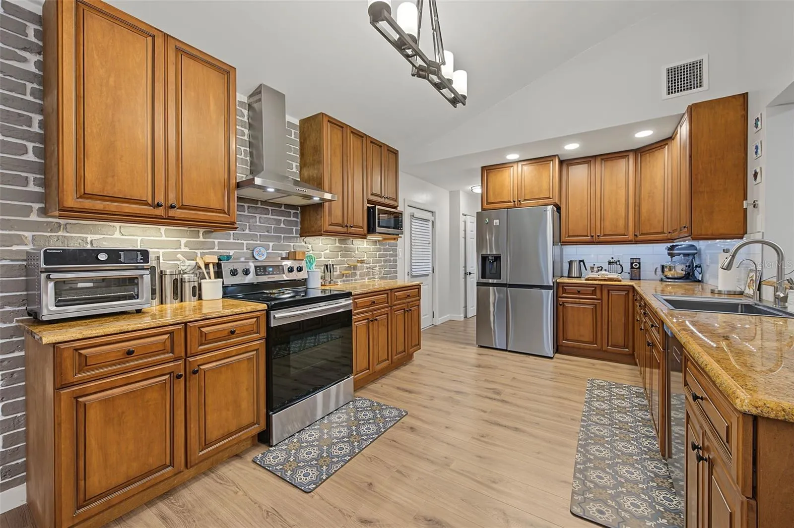 Gourmet Kitchen
