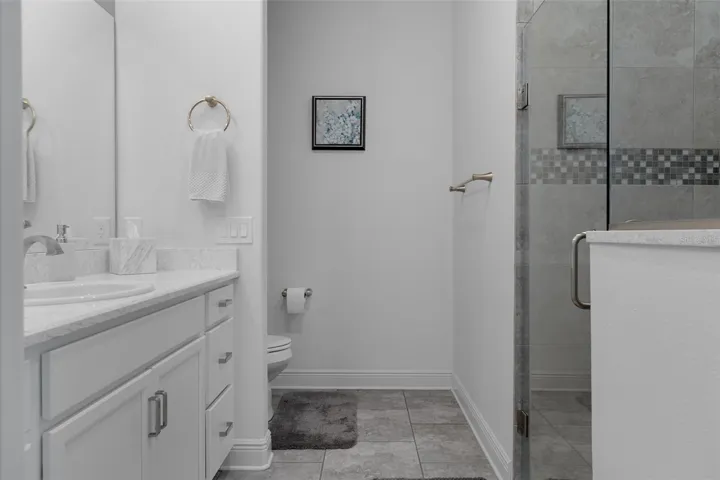 guest ensuite bathroom