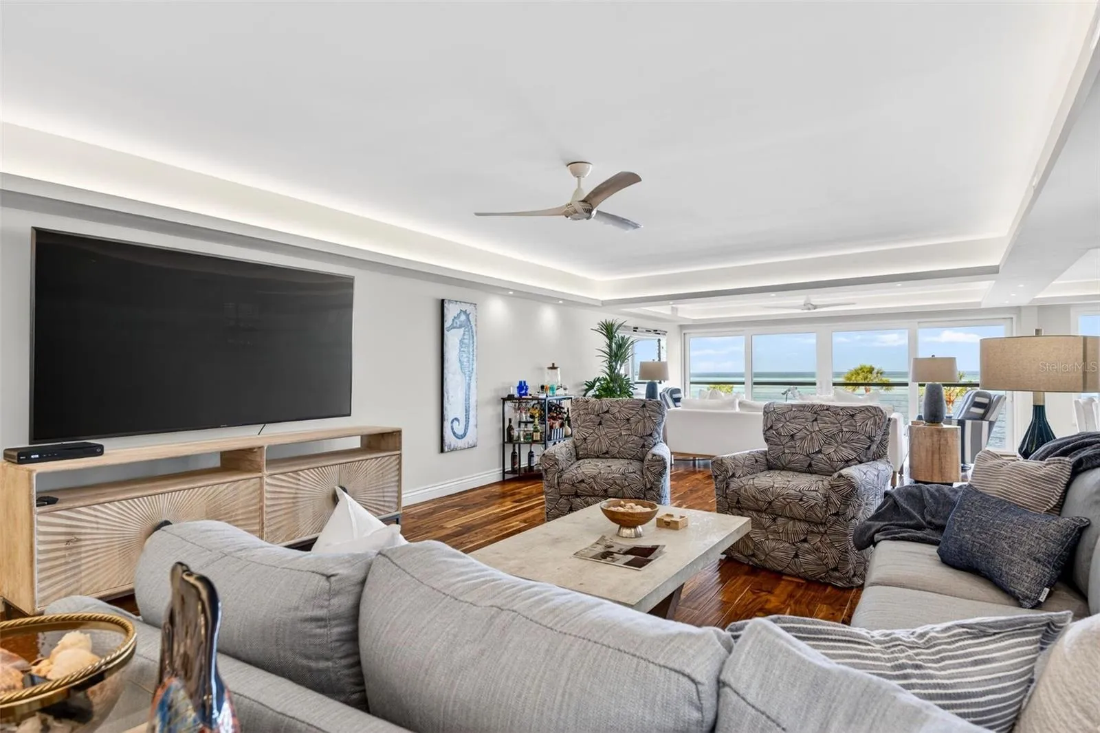 4708 Ocean Boulevard, unit E4
