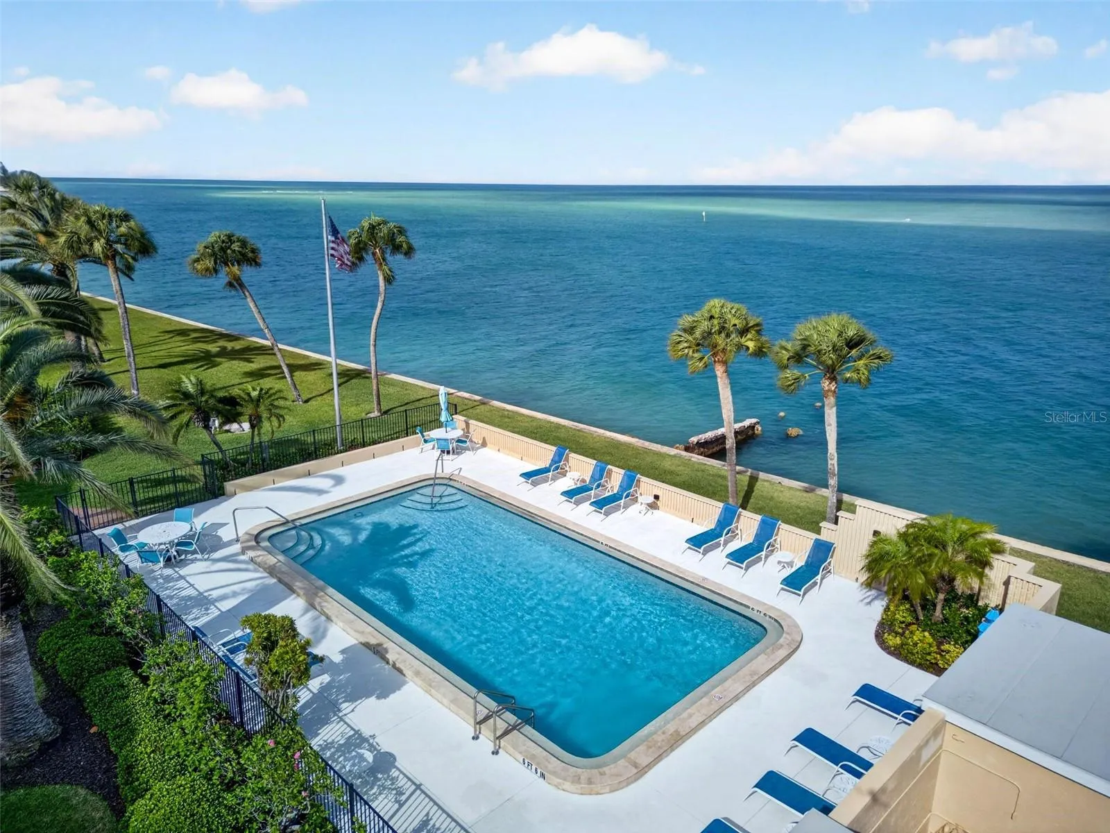 4708 Ocean Boulevard, unit E4