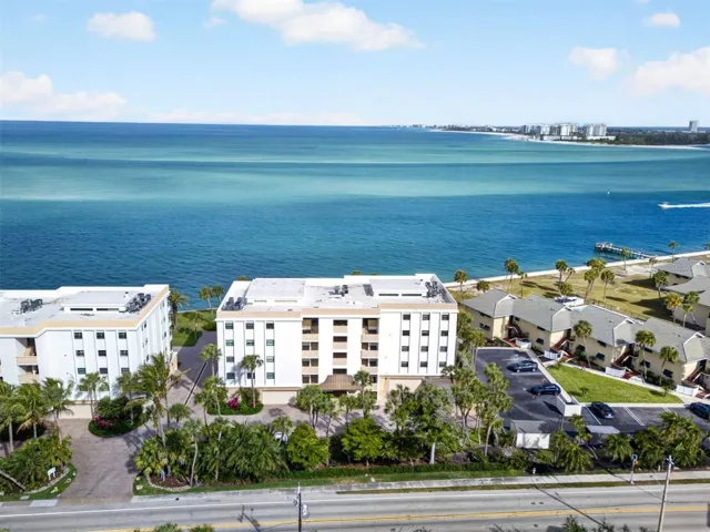 4708 Ocean Boulevard, unit E4