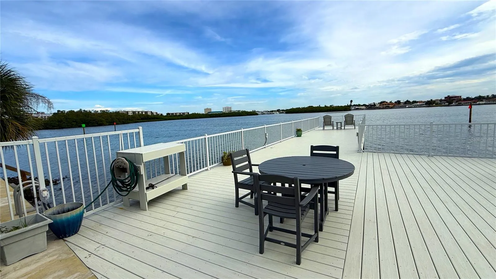 Oversized Dock