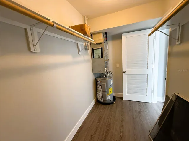 Walk in Closet