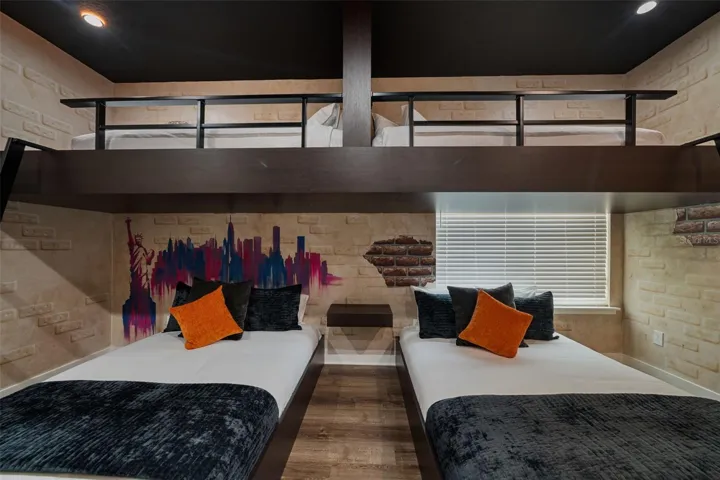 Kids themed bedroom
