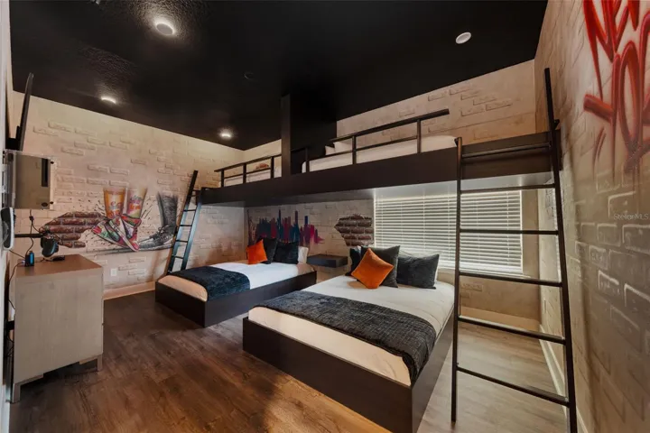 Kids themed bedroom