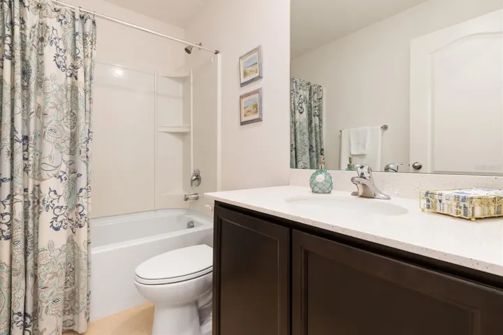2nd Bathroom