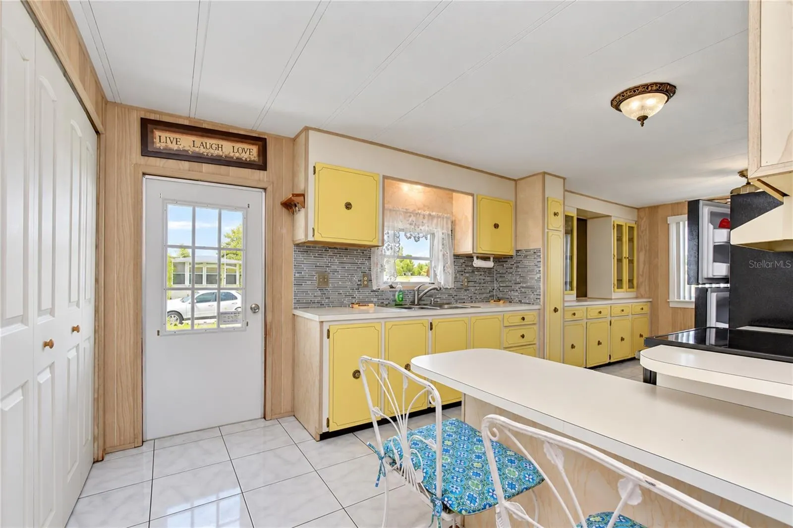 Kitchen Entrance View