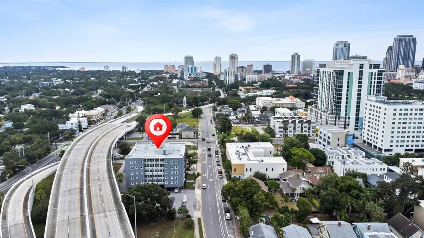 Easy interstate access to get to either Tampa or Sarasota bridges!