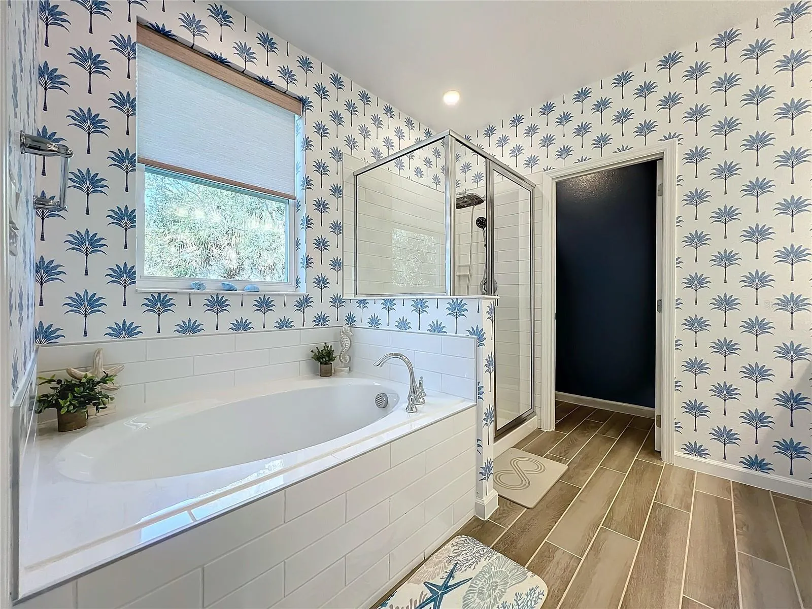 Large Soaking Tub