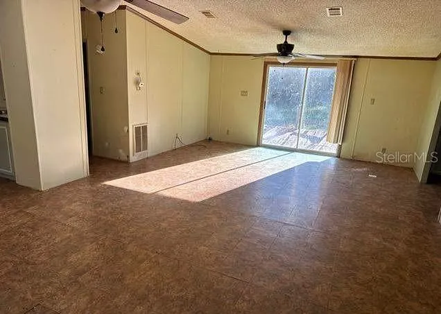Living Rooom