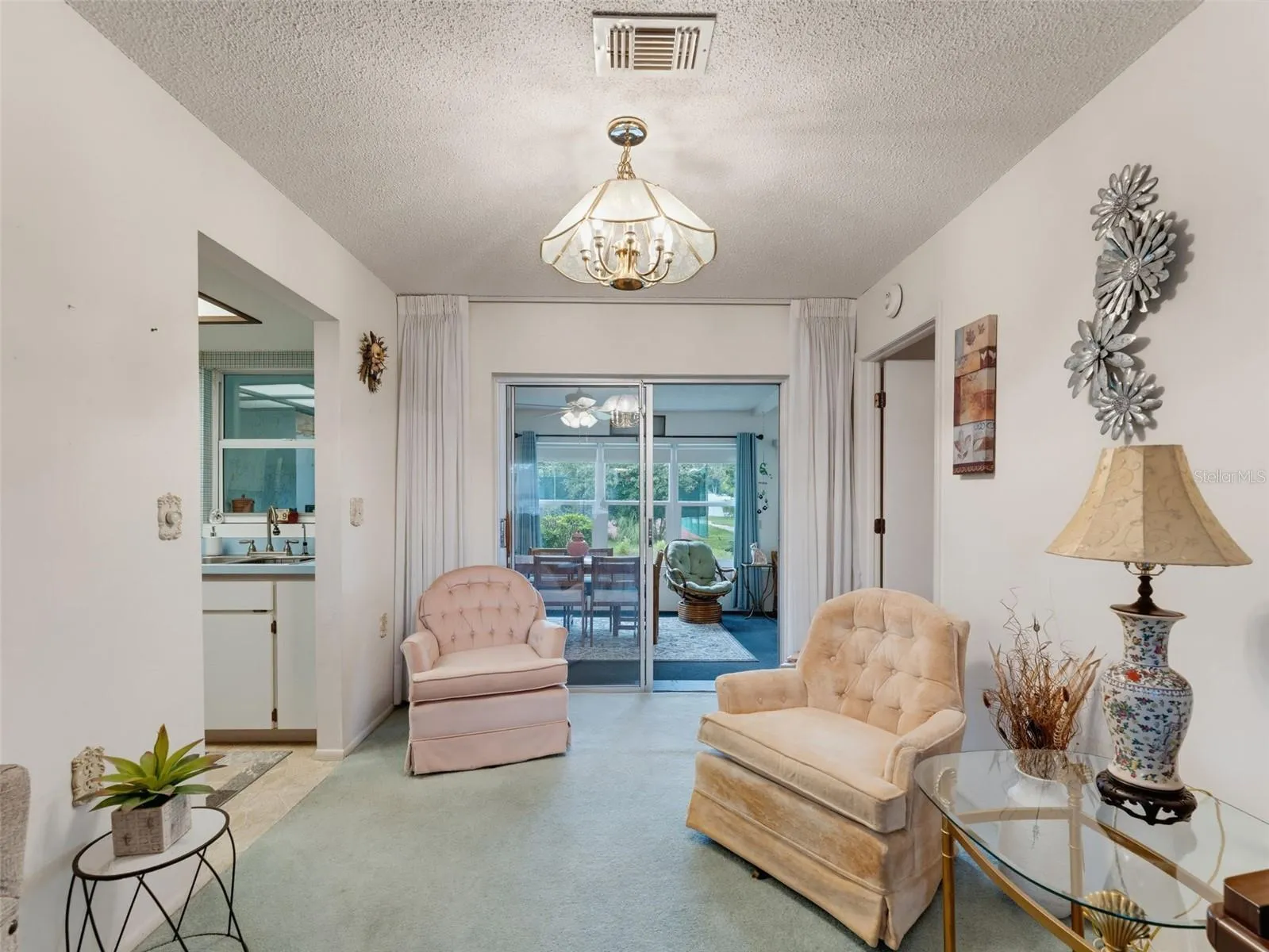 This area could be used as a formal dining area too!