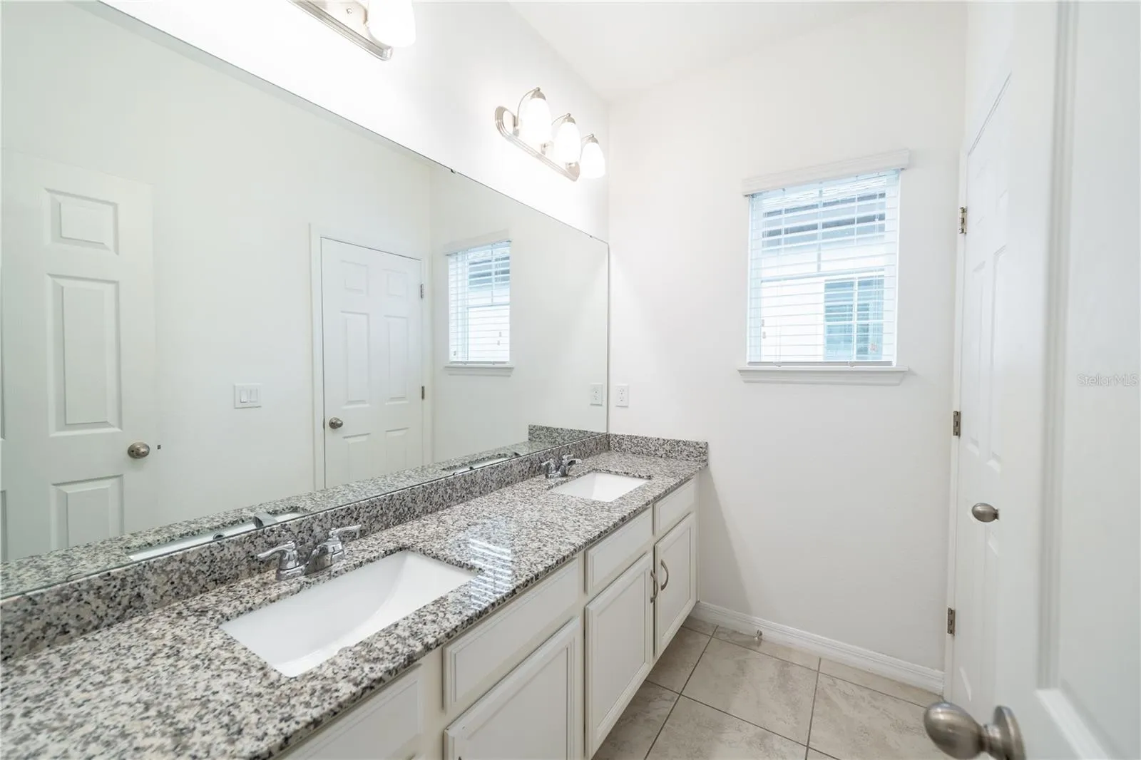 Guest Bathroom -2nd Floor