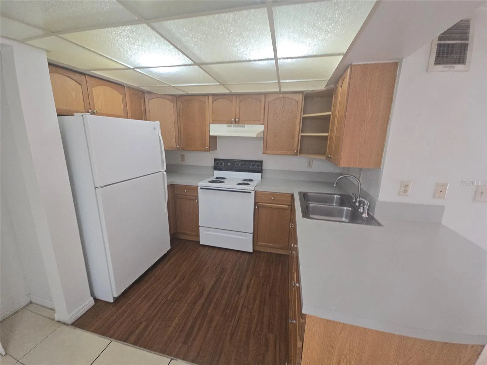 C 15 KITCHEN
