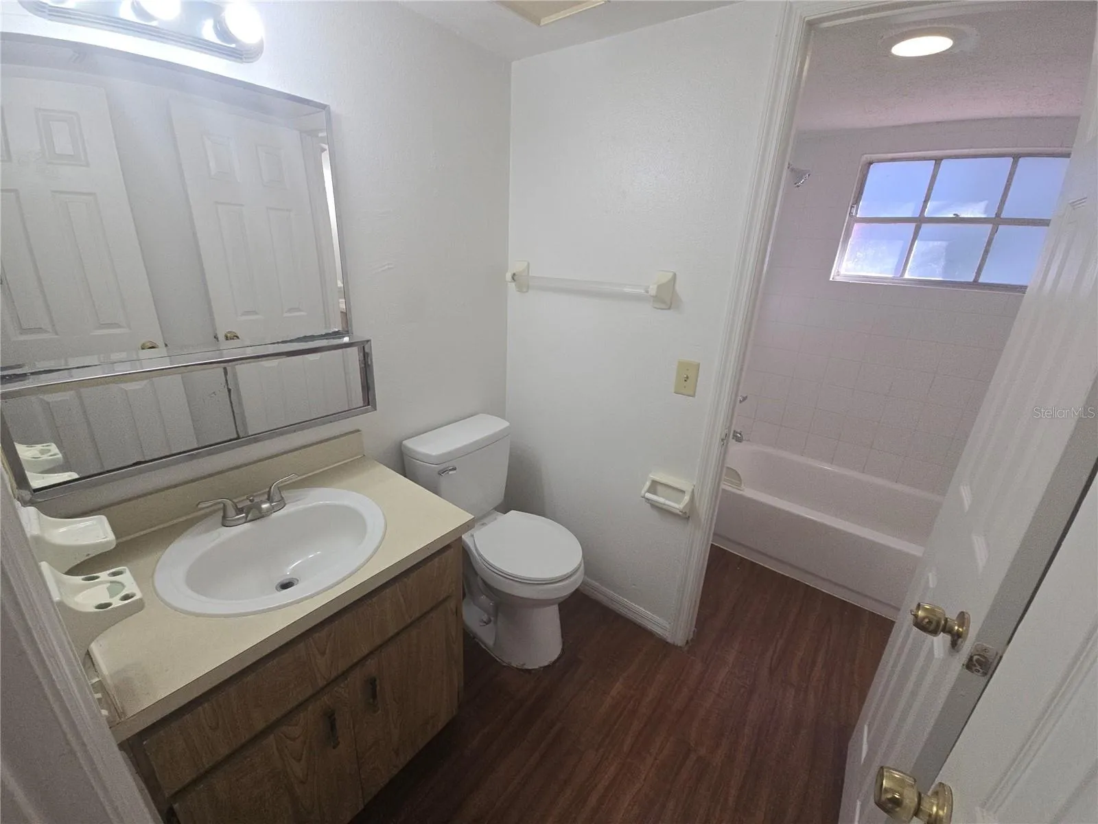 C 15 JACK &amp; JILL BATH