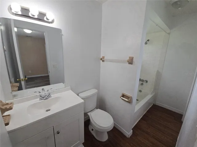 C 23 BATHROOM