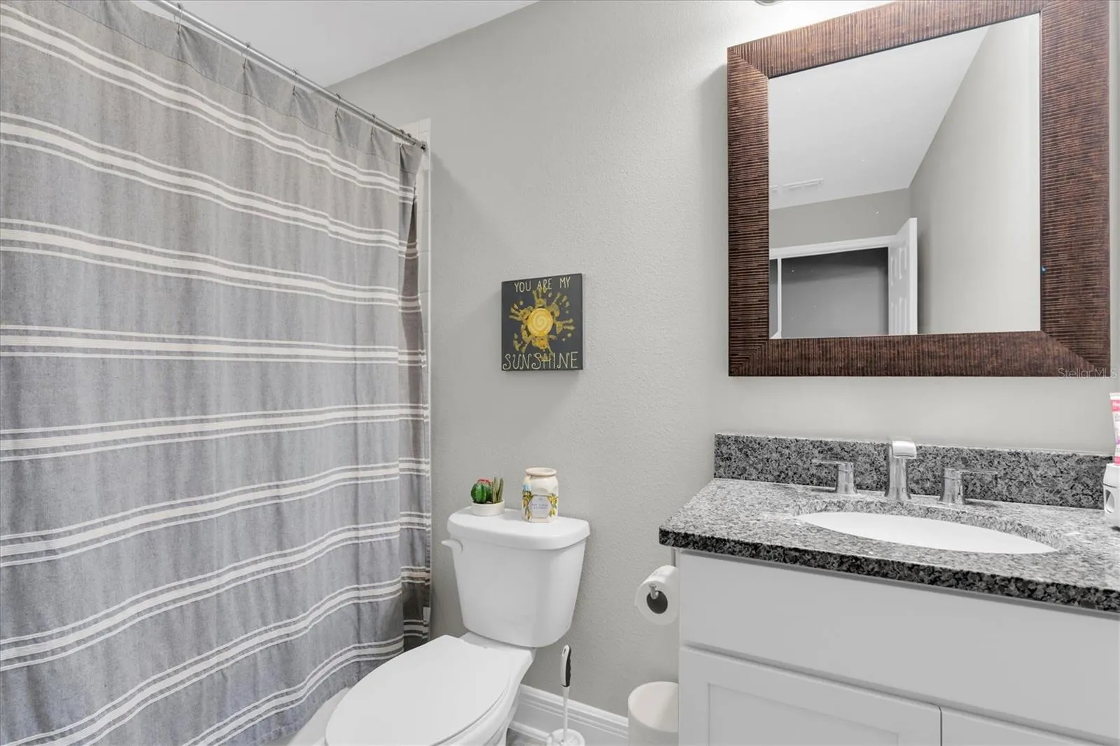 Full Bathroom 3
