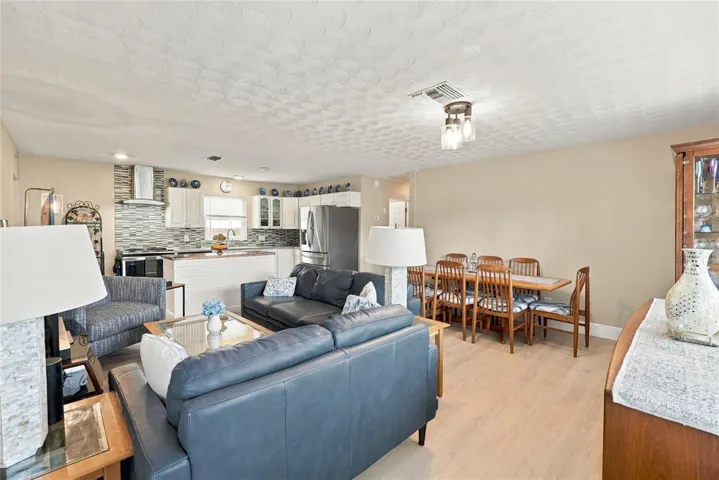 Living/Dining Room