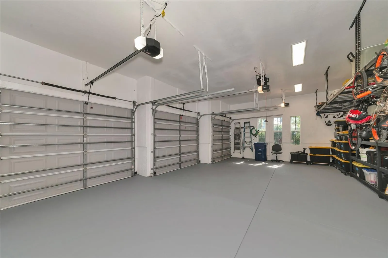 3 car garage