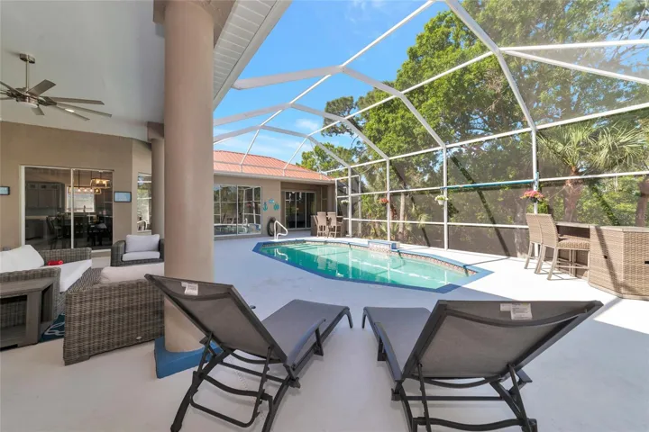 Lanai &amp; Pool