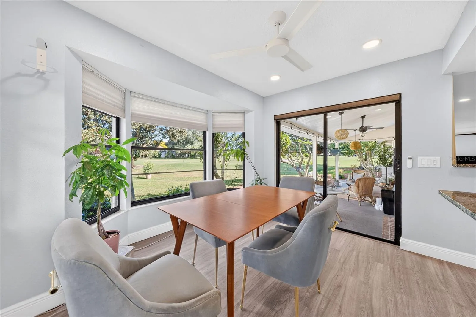 Breakfast Nook