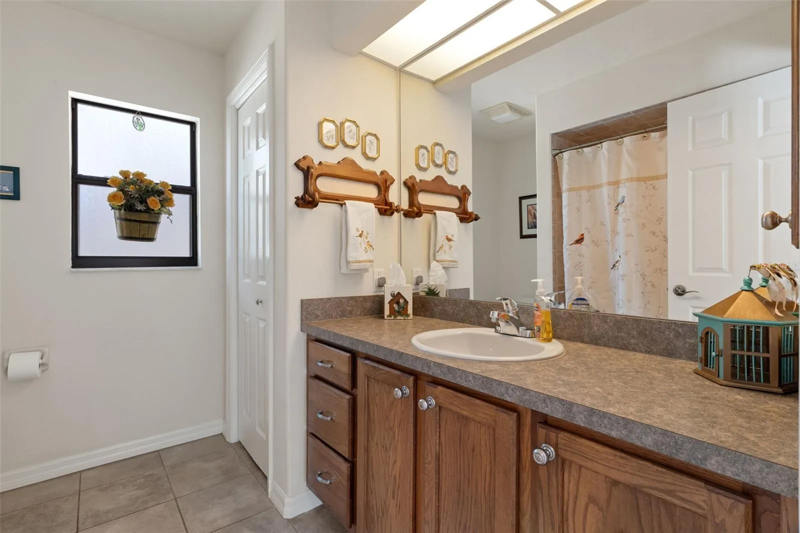 Guest/hall bath