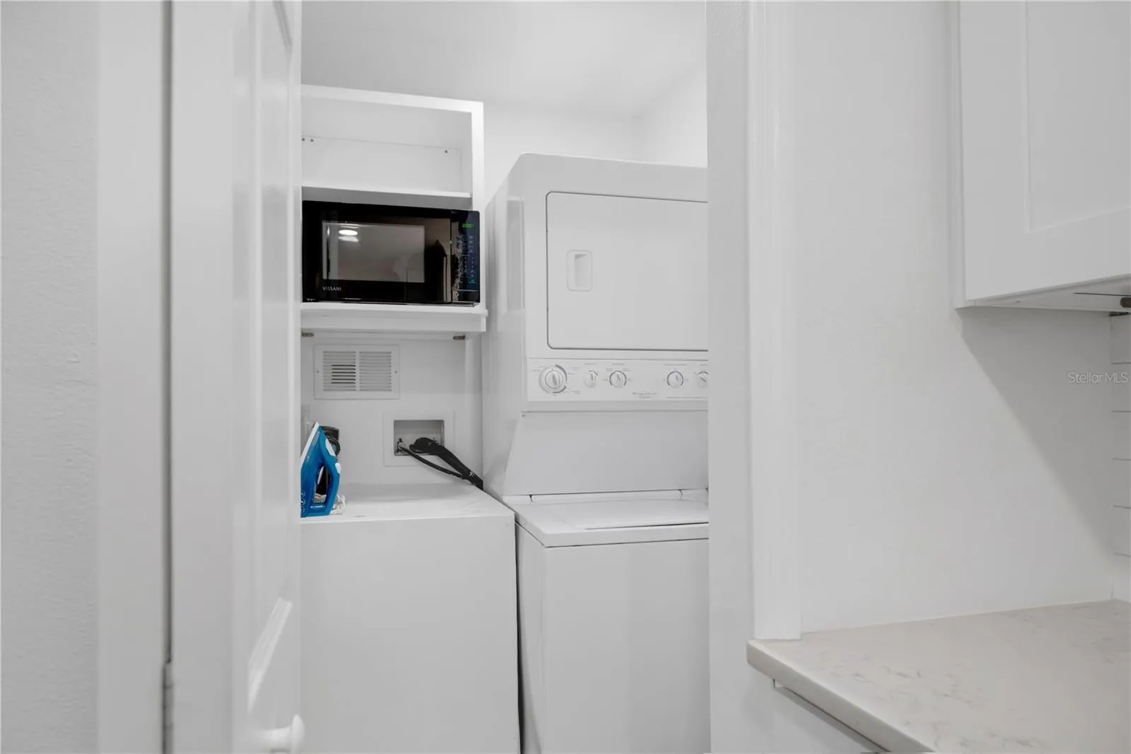 Unit washer and dryer