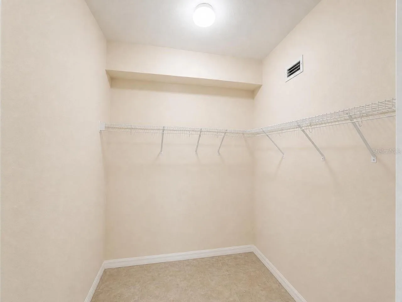 Walk in Closet