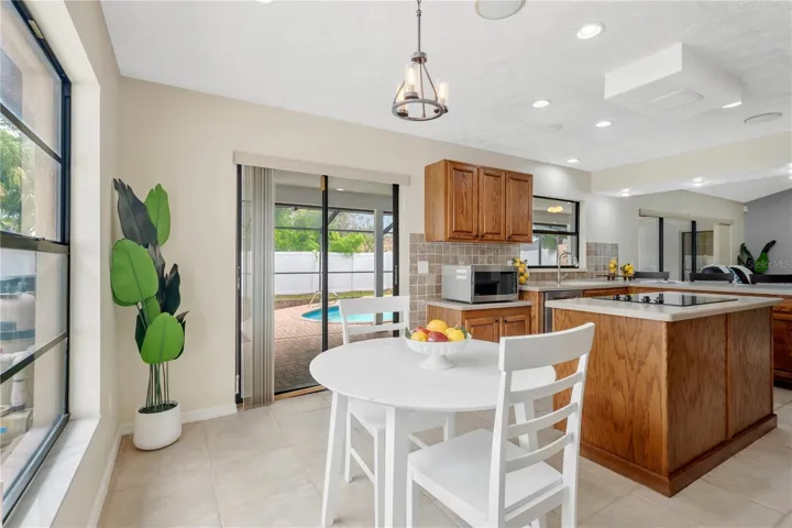 Breakfast nook