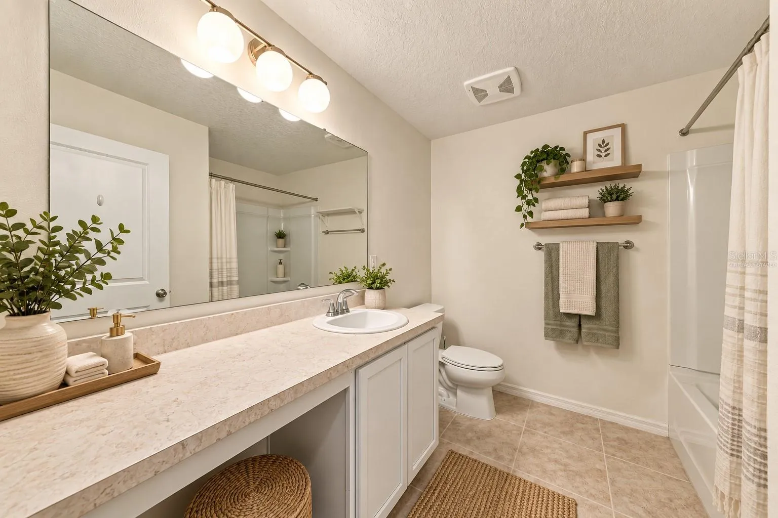 Virtually Staged_1444 Mattie Pointe Ln.2nd bathroom