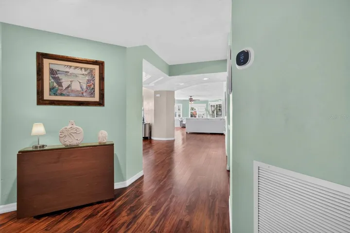 FOYER OF UNIT