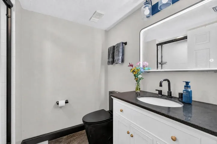 BEDROOM 2 BATHROOM
