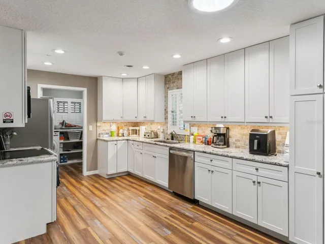 Granite counters and undermount sink