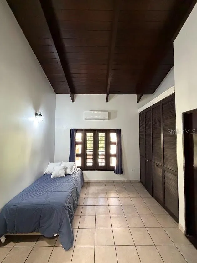 bedroom bedroom