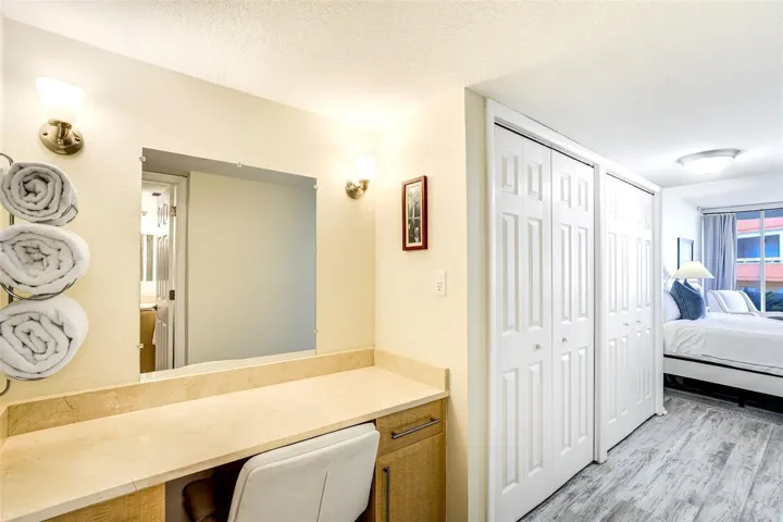 Additional Vanity