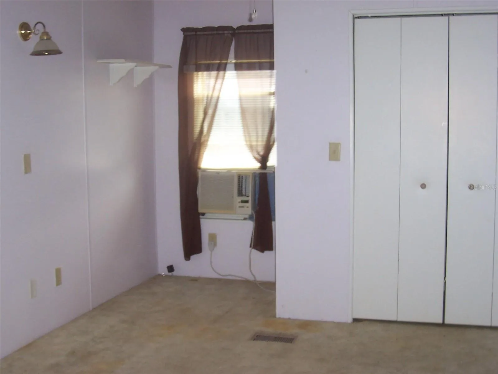 Huge Guest room approx measurement  11x20.