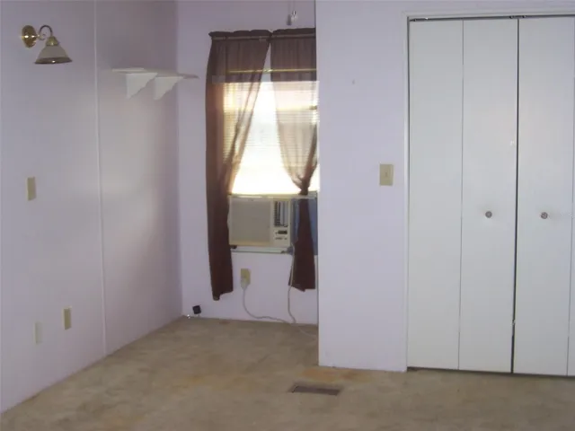 Huge Guest room approx measurement  11x20.