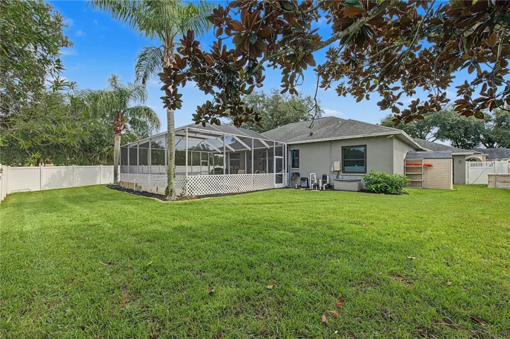 Backyard - Fully fenced in