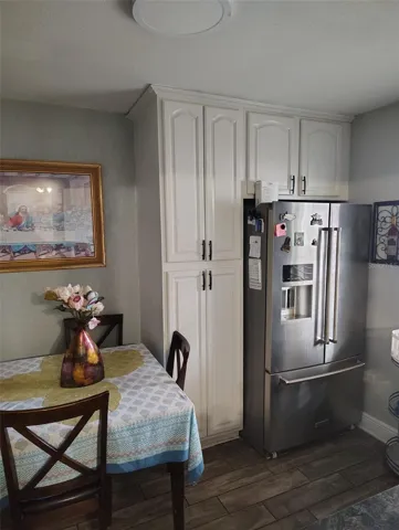KITCHEN LEFT SIDE VIEW