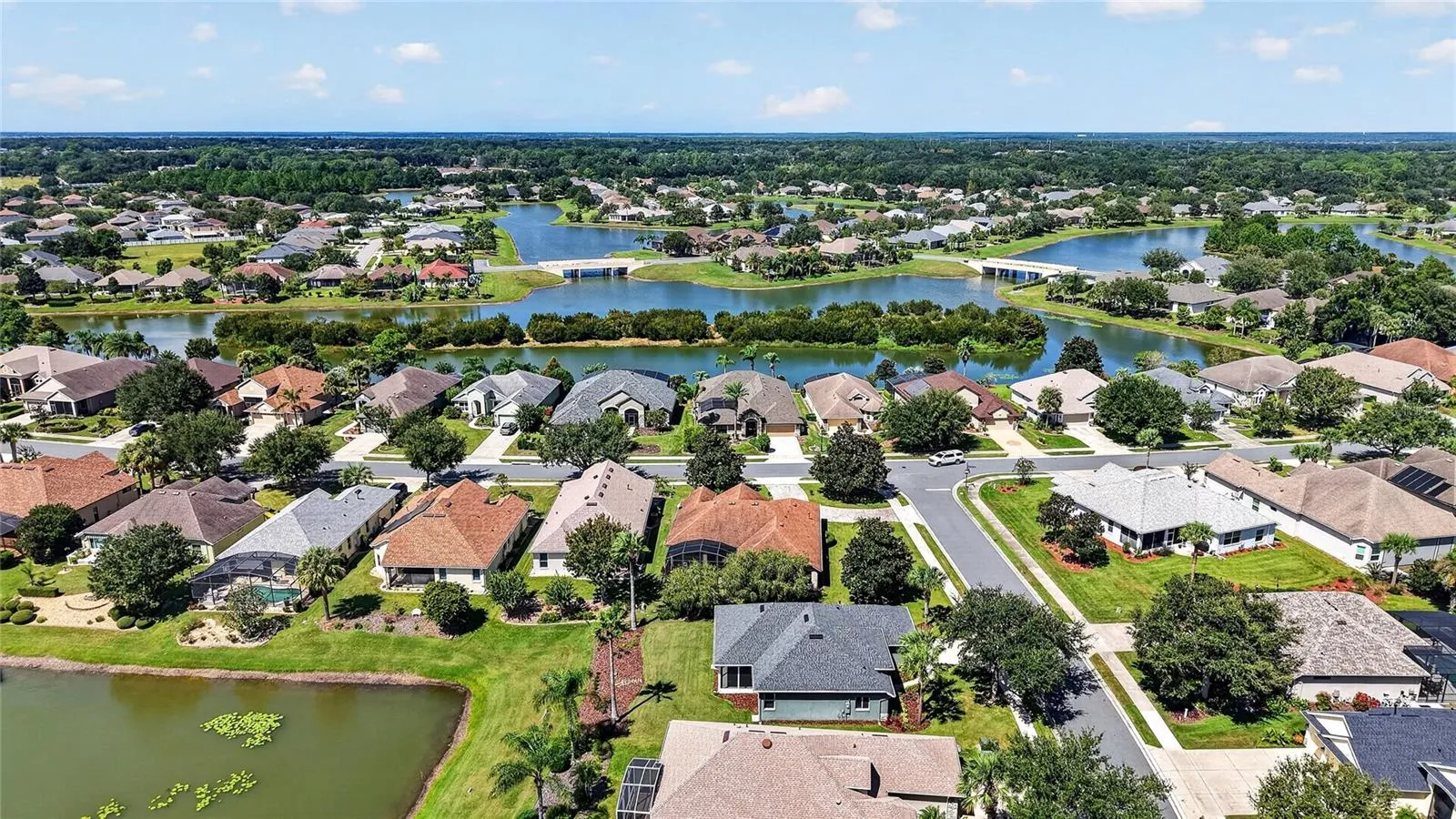 Side arial view of 7887 Crosswinds Way and surrounding community.