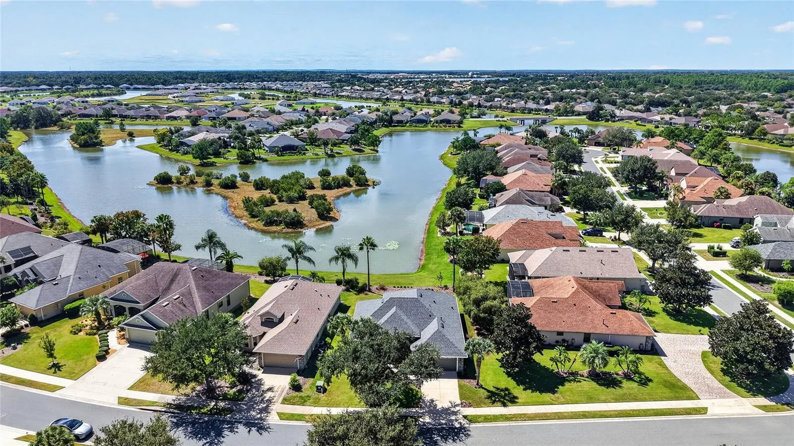 Arial view of 7887 Crosswinds Way and Community of Lakes of Mount Dora.