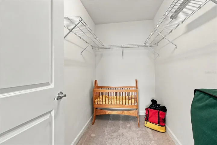 Closet bedroom 2