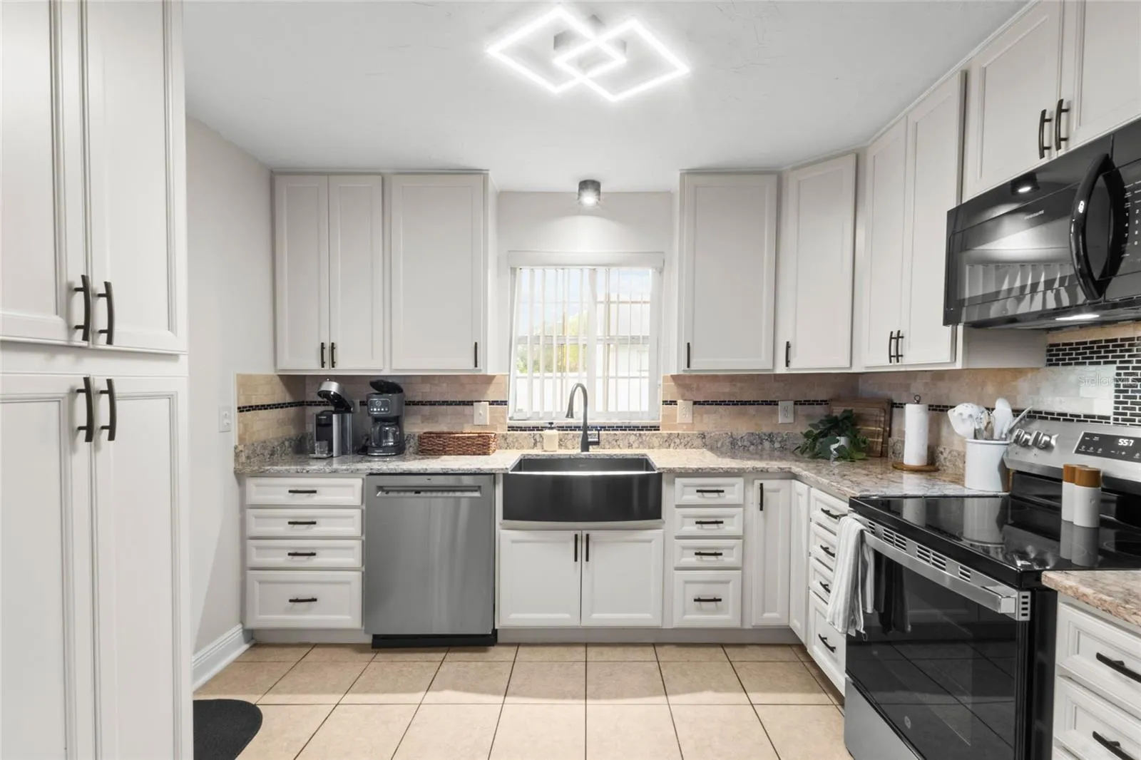 Unit B Kitchen