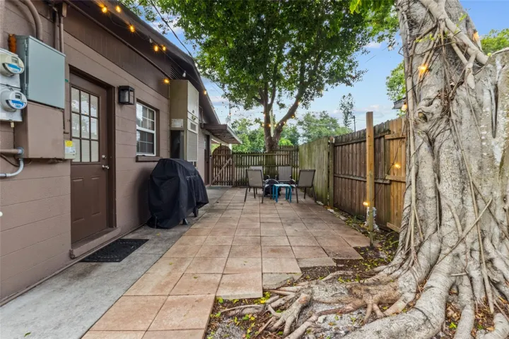 Unit B outdoor space with grill