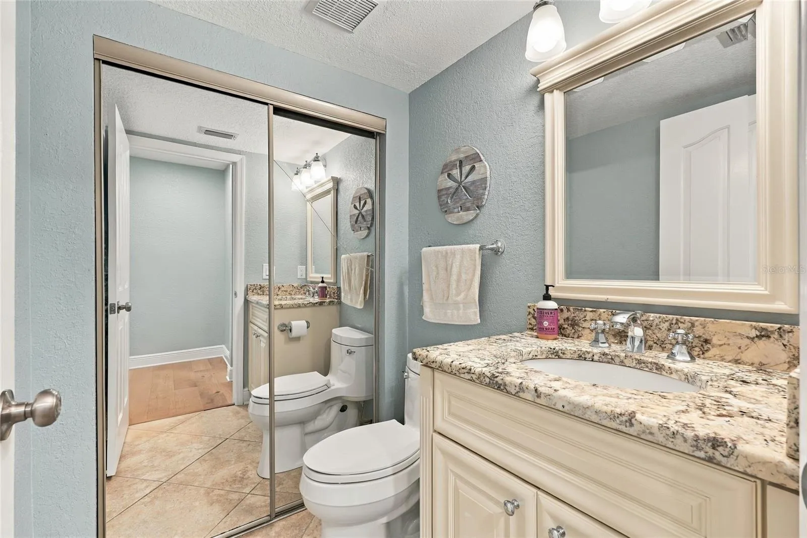 1st floor guest 1/2 bath.