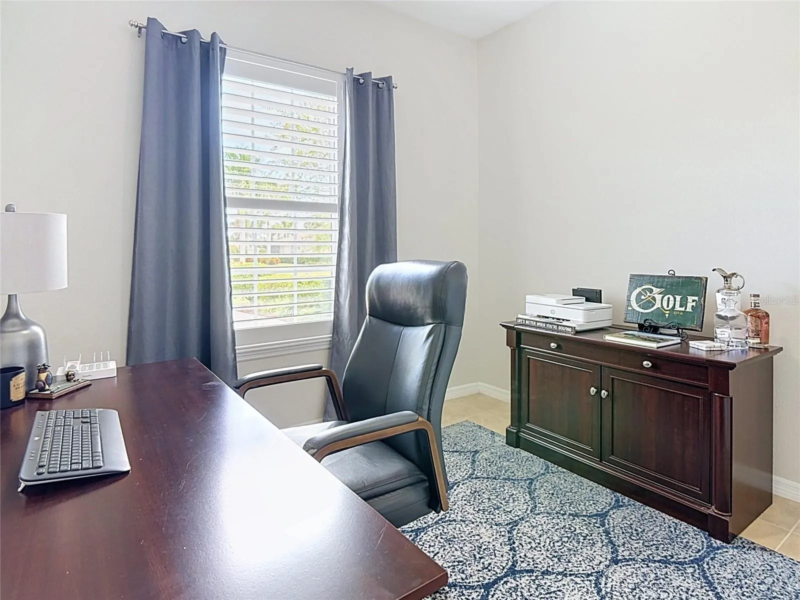Home Office/ Den