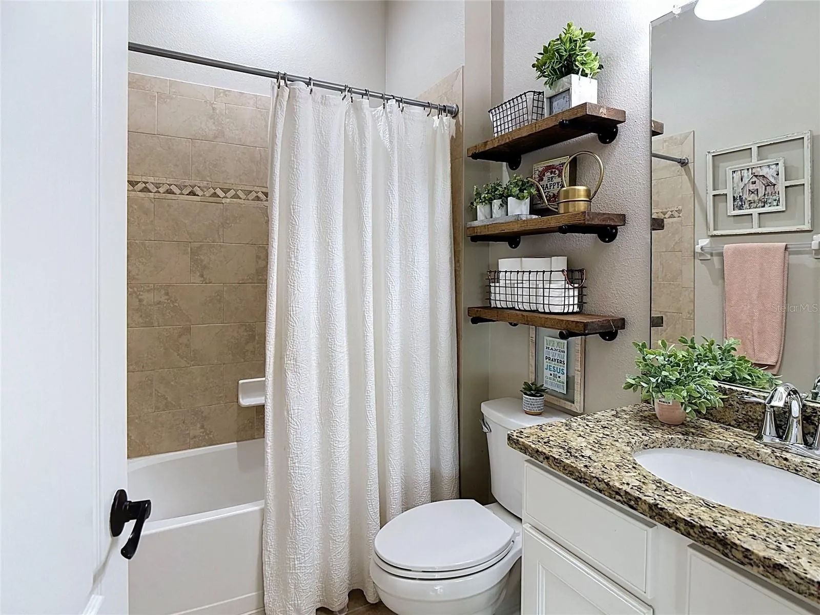 Bath #2 - Granite &amp; Tub Shower