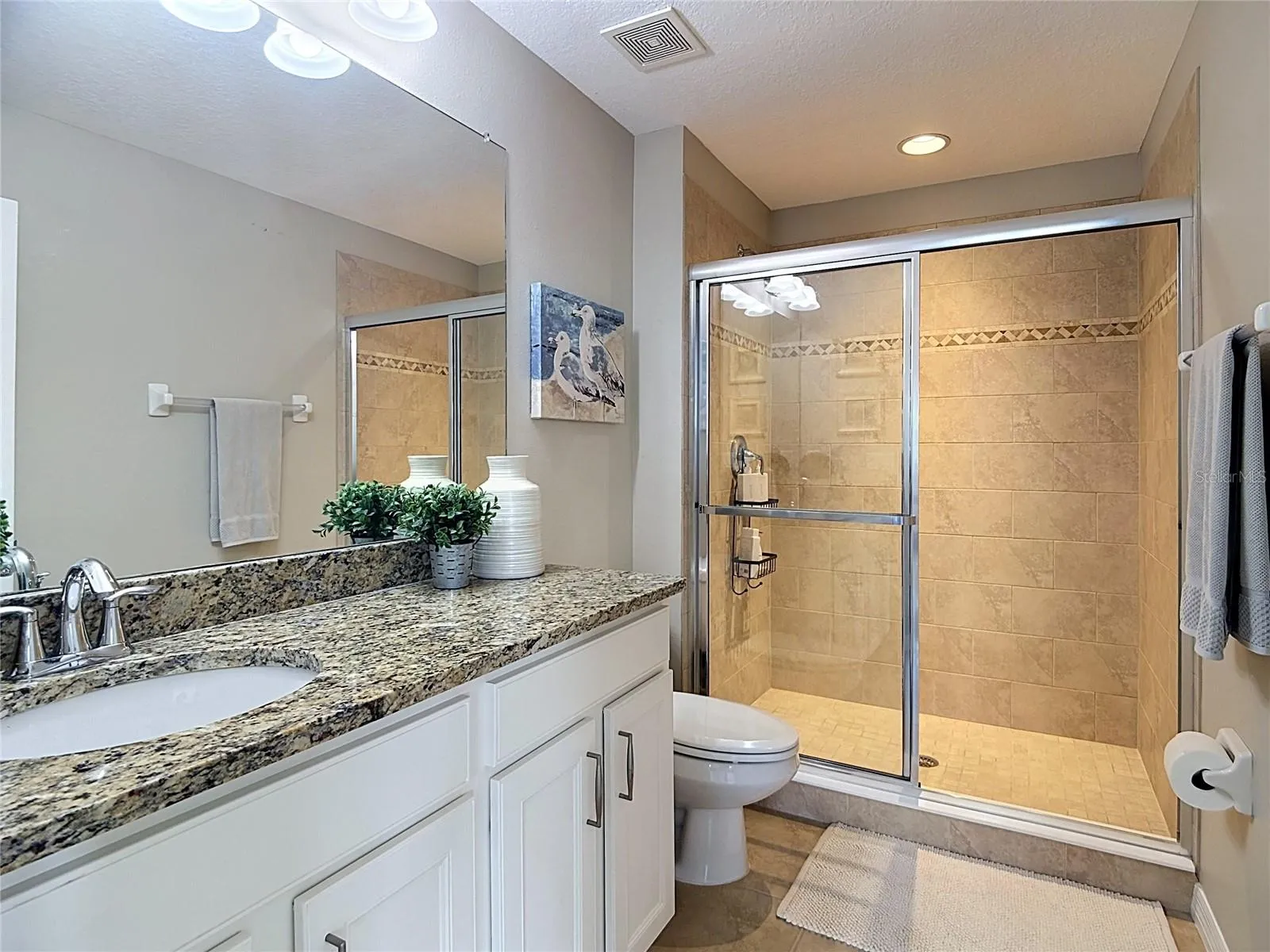 Bath #4 Granite &amp; Walk In Shower